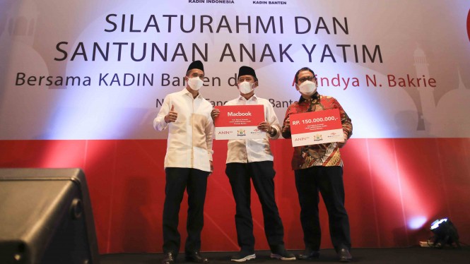 Anindya Bakrie Santuni 1.600 Yatim Dan Bantu UMKM - Vlix.id