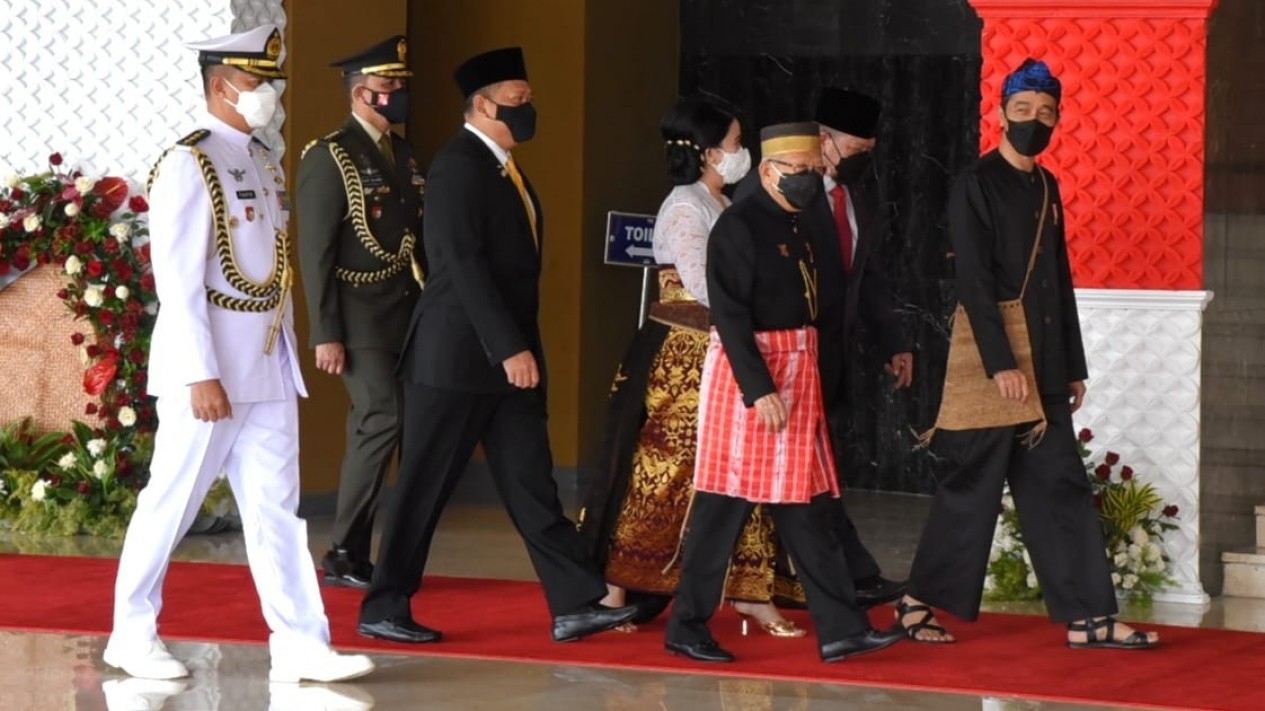 Presiden Jokowi Pakai Baju Adat Baduy Di Sidang Tahunan MPR - Vlix.id