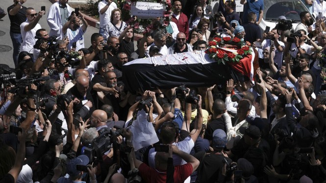 Pemakaman Jurnalis Korban Penembakan Israel