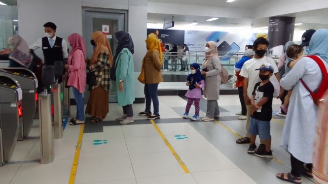 Gratis Naik MRT di HUT Jakarta ke-495