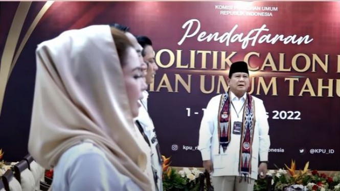 Prabowo Antar Gerindra Daftar Peserta Pemilu 2024 ke KPU