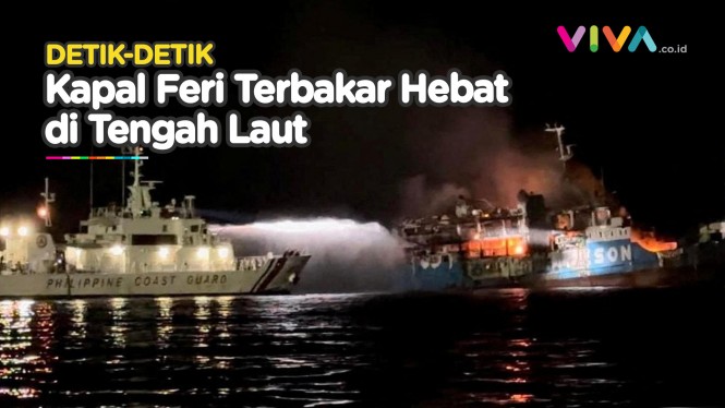 Kapal Feri Semburkan Bongkahan 'Neraka' di Tengah Laut